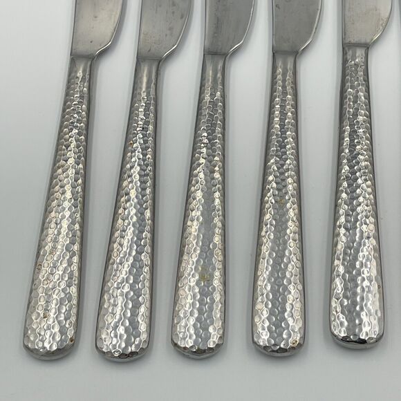 9 QTY Hampton Tomodachi ELLA Hammered Dinner Knives 9.25" French Knife Flatware - Picture 5 of 7